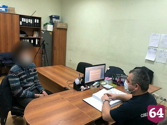 Насильник показал на манекене, как надругался над 15-летней девочкой