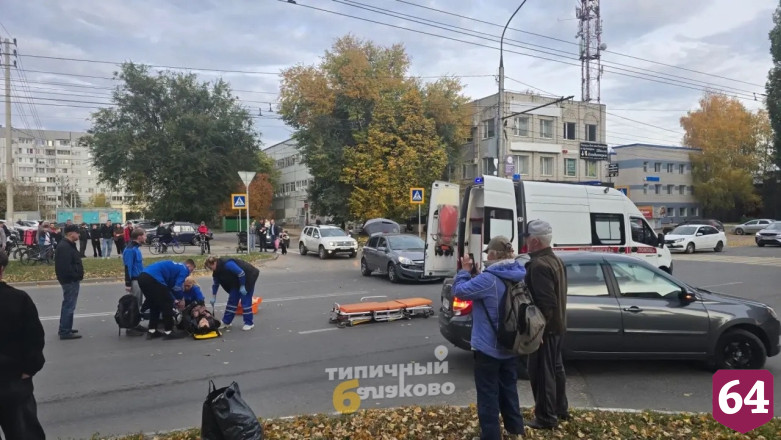 В Саратовской области мужчина на электромопеде покалечился в ДТП