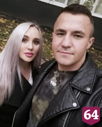Саратовский певец отбивает ухажеров от огненной женщины